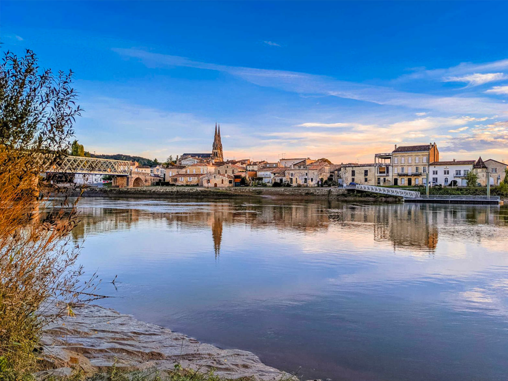 Dépannage informatique et création de sites internet à Castillon-la-Bataille